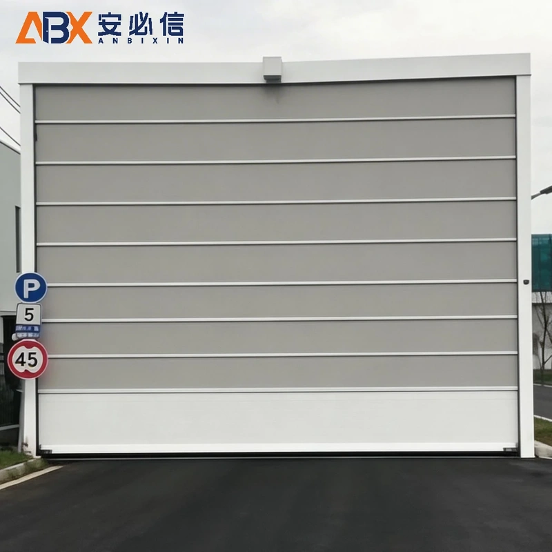 泸州市高速堆积门